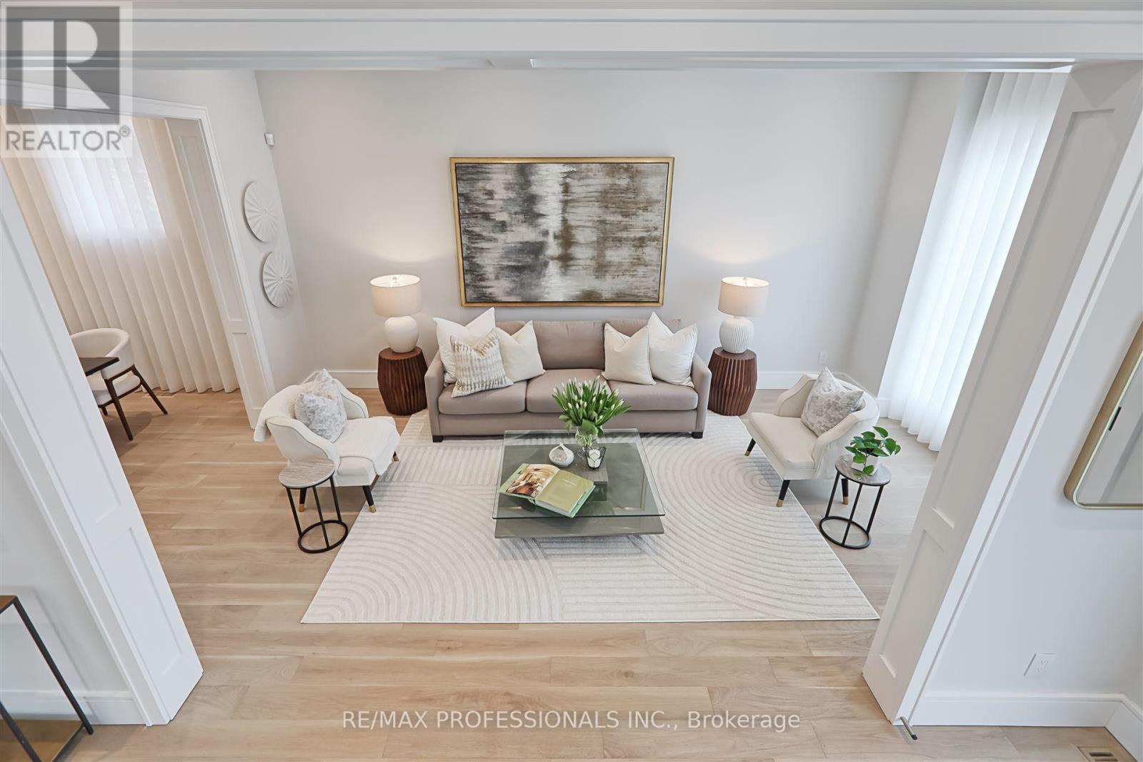 Property at 466 PRINCE EDWARD DRIVE N image 5