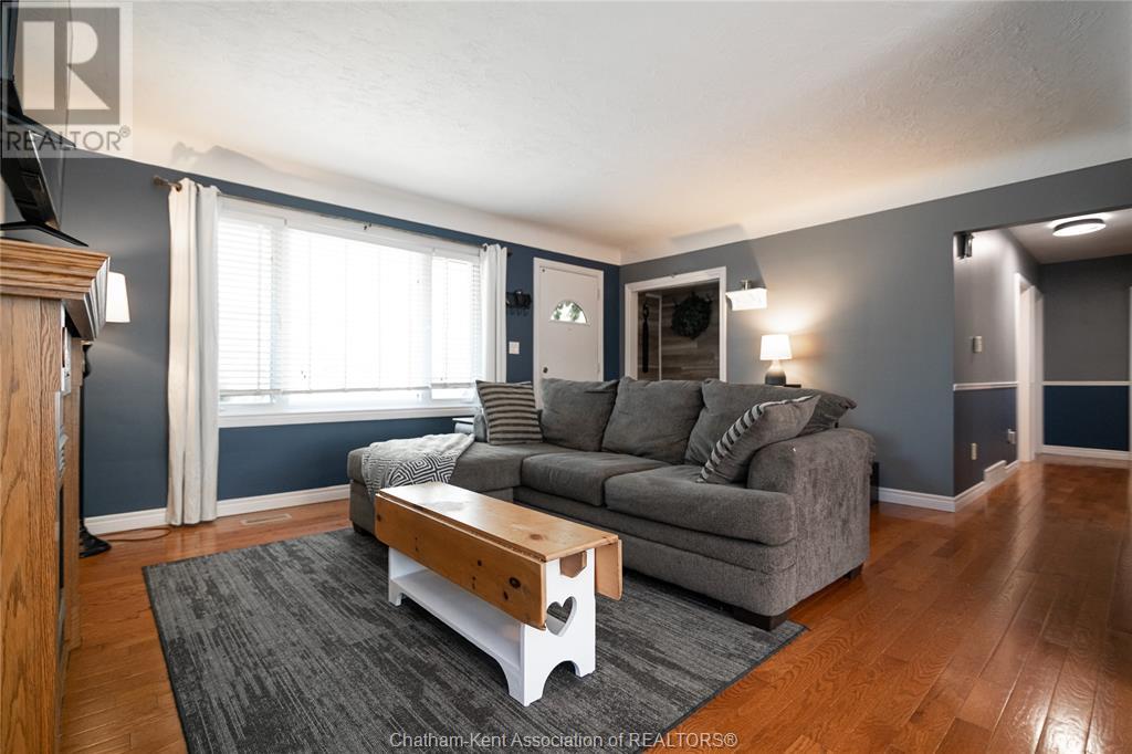 Property at 82 Devon ROAD image 3