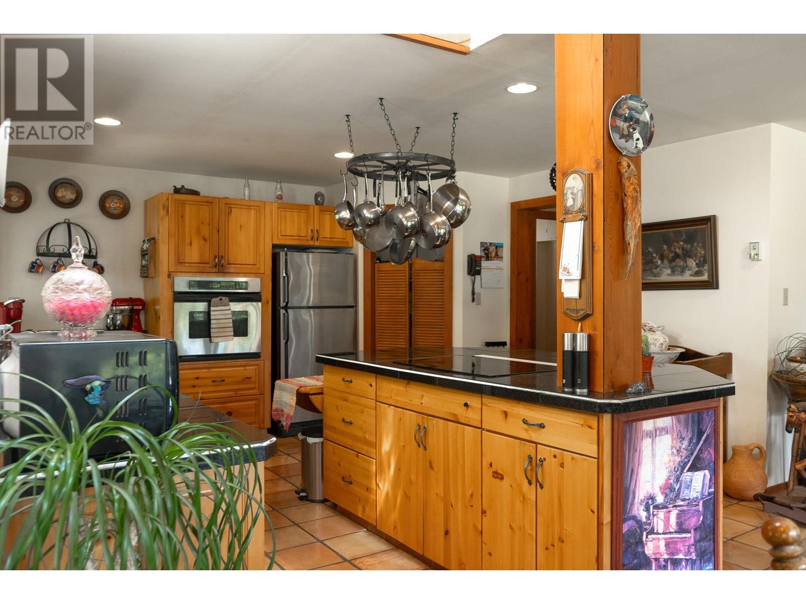 702 Forner Road, Lister, British Columbia  V0B 1G2 - Photo 44 - 10344295