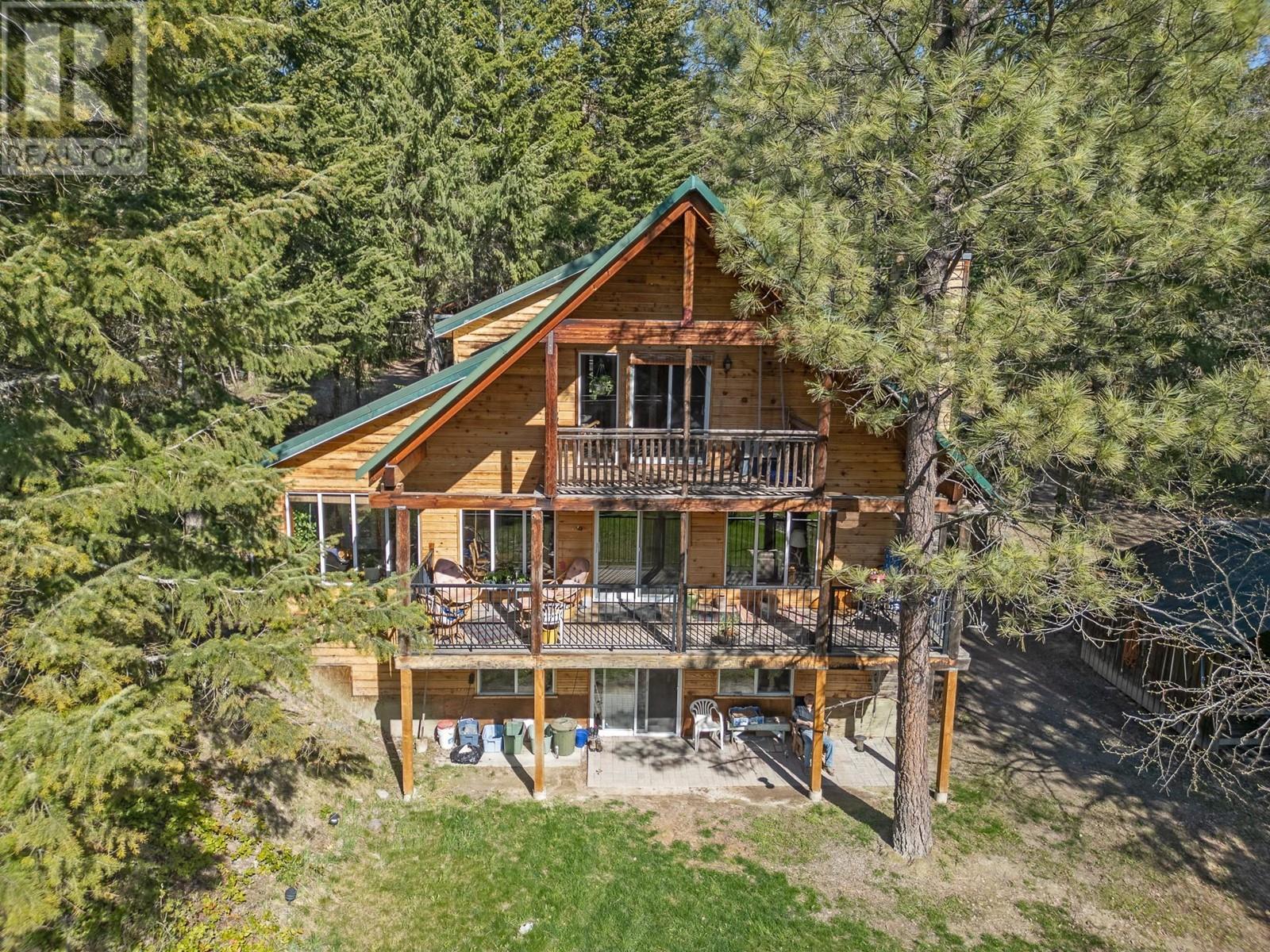 702 FORNER Road, Lister, British Columbia