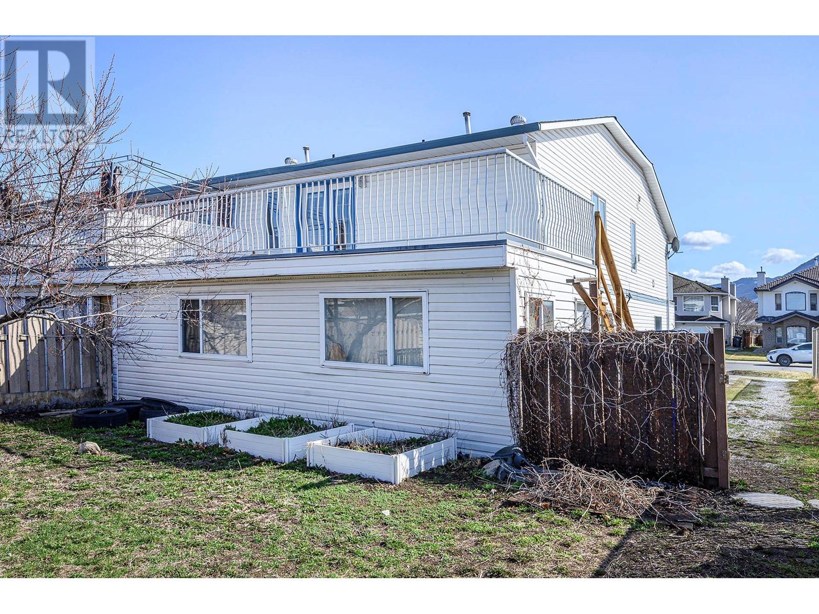 1201 14th Street, Kamloops, British Columbia  V2B 8K8 - Photo 35 - 10345313