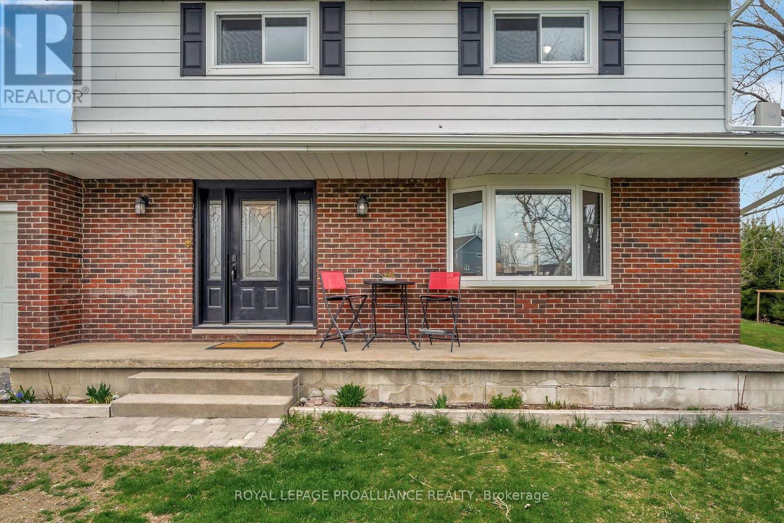 362 Schriver Road, Quinte West, Ontario  K0K 1H0 - Photo 8 - X12110270