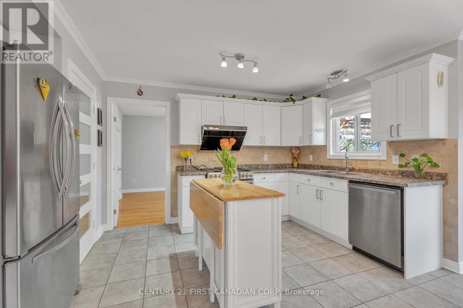 97 Mctaggart Court, London North, Ontario  N5X 3L9 - Photo 16 - X12110177
