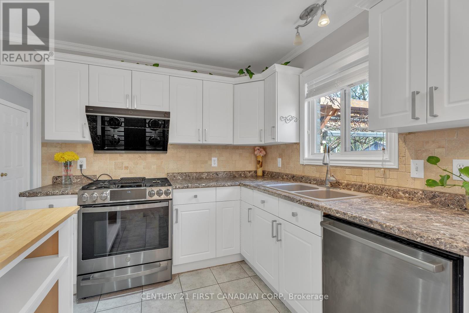 97 Mctaggart Court, London North, Ontario  N5X 3L9 - Photo 17 - X12110177