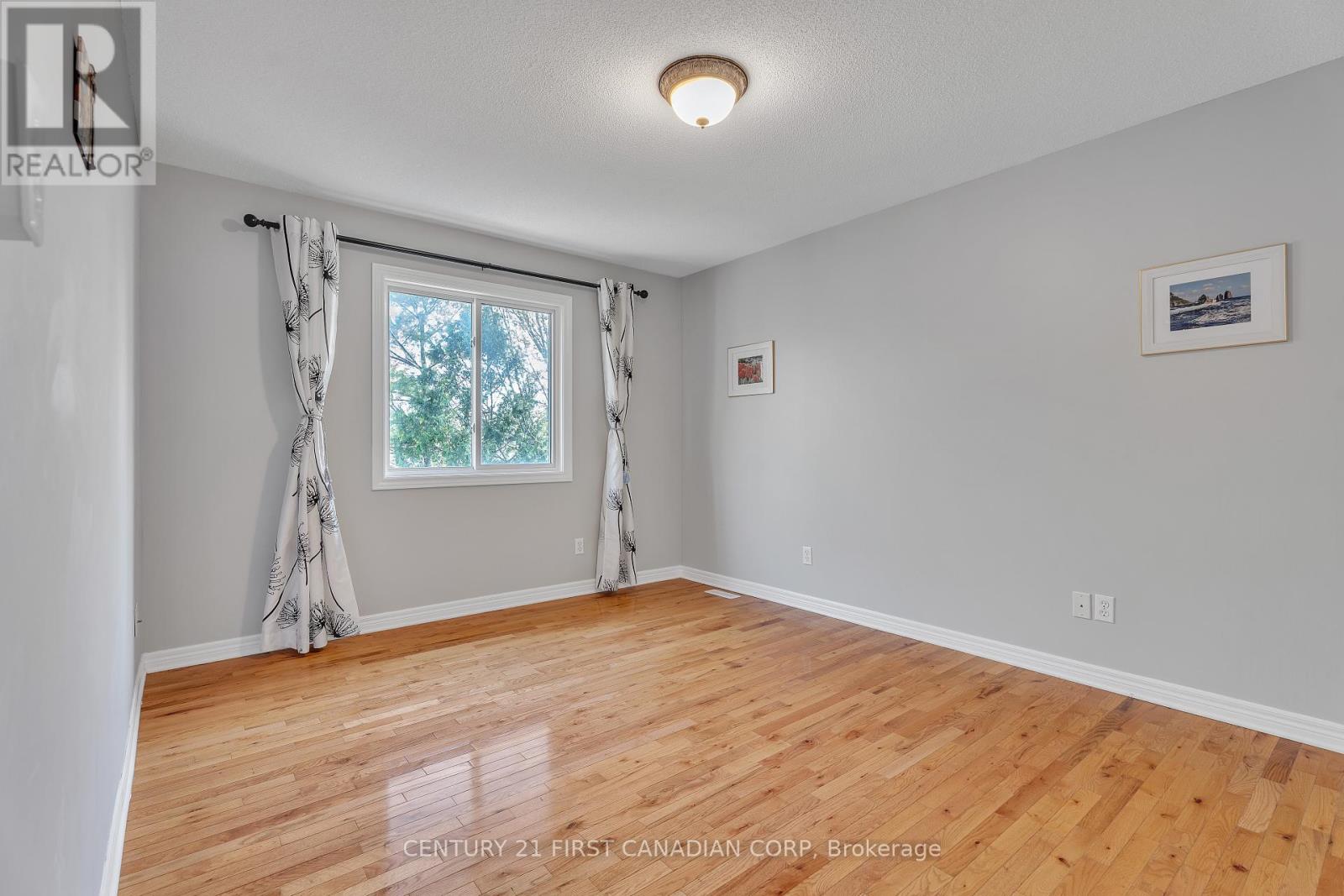 97 Mctaggart Court, London North, Ontario  N5X 3L9 - Photo 27 - X12110177