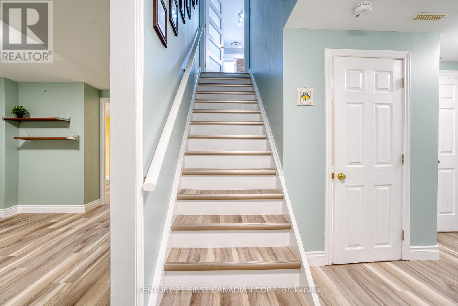 97 Mctaggart Court, London North, Ontario  N5X 3L9 - Photo 34 - X12110177