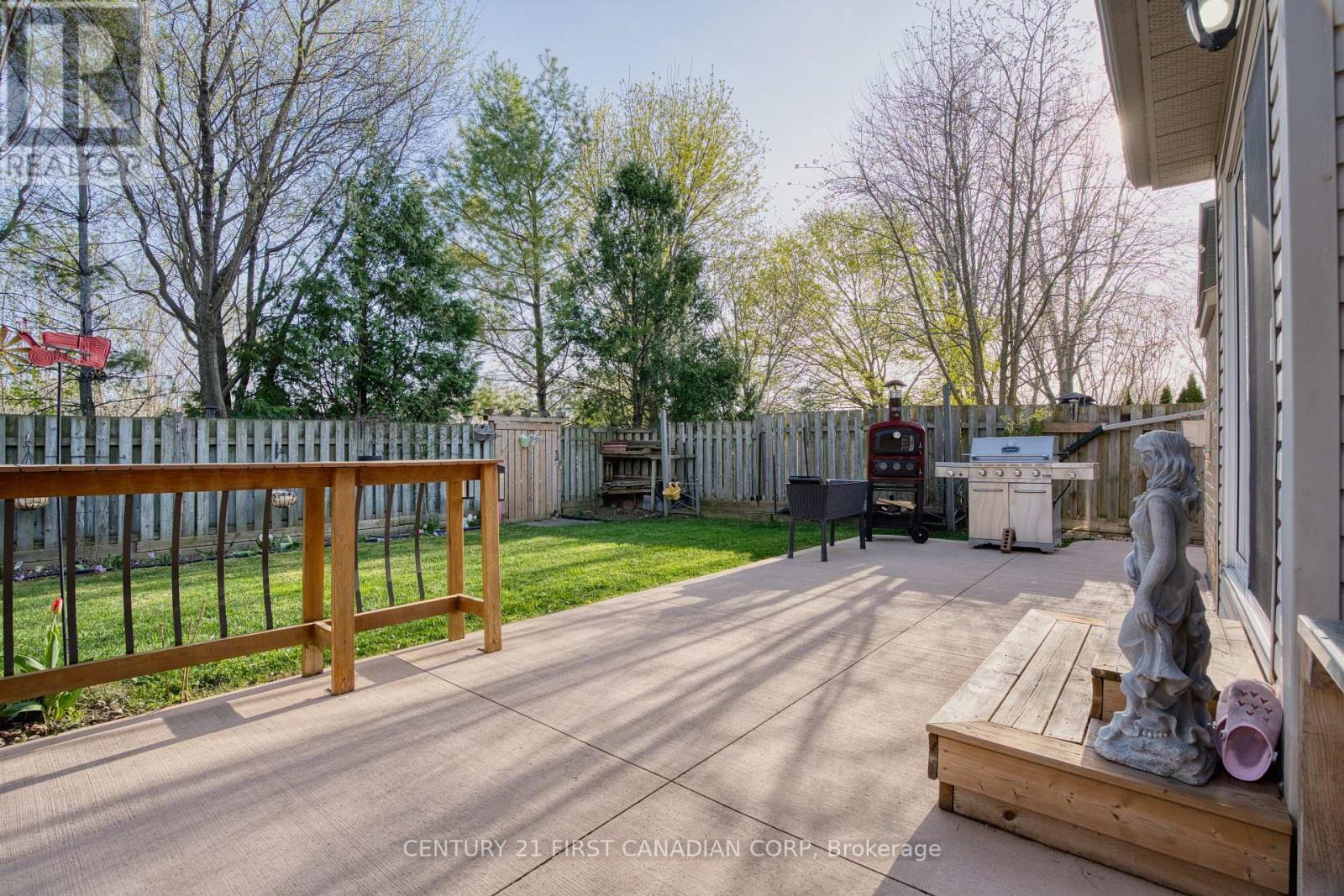 97 Mctaggart Court, London North, Ontario  N5X 3L9 - Photo 42 - X12110177