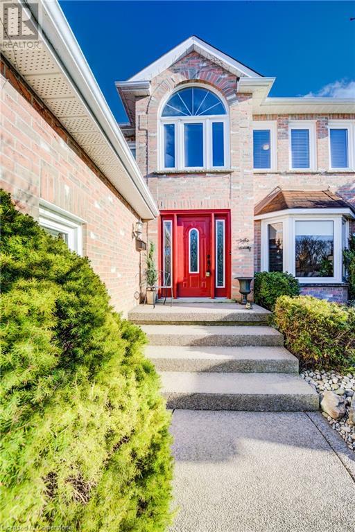 25 Lynnvalley Crescent, Kitchener, Ontario N2N 3A8 - Photo 3 - 40706738