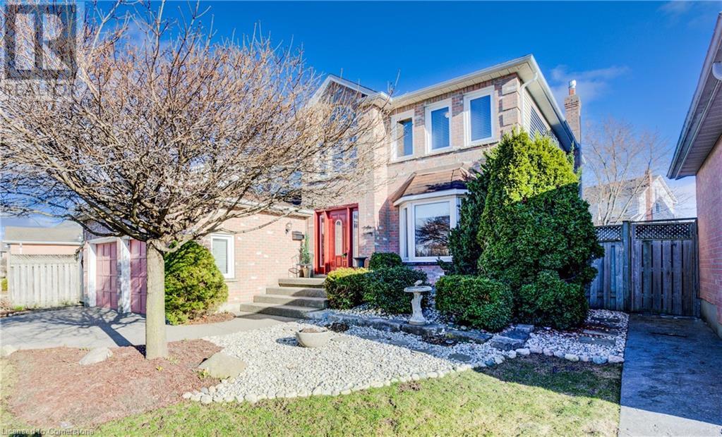 Property at 25 LYNNVALLEY Crescent image 1