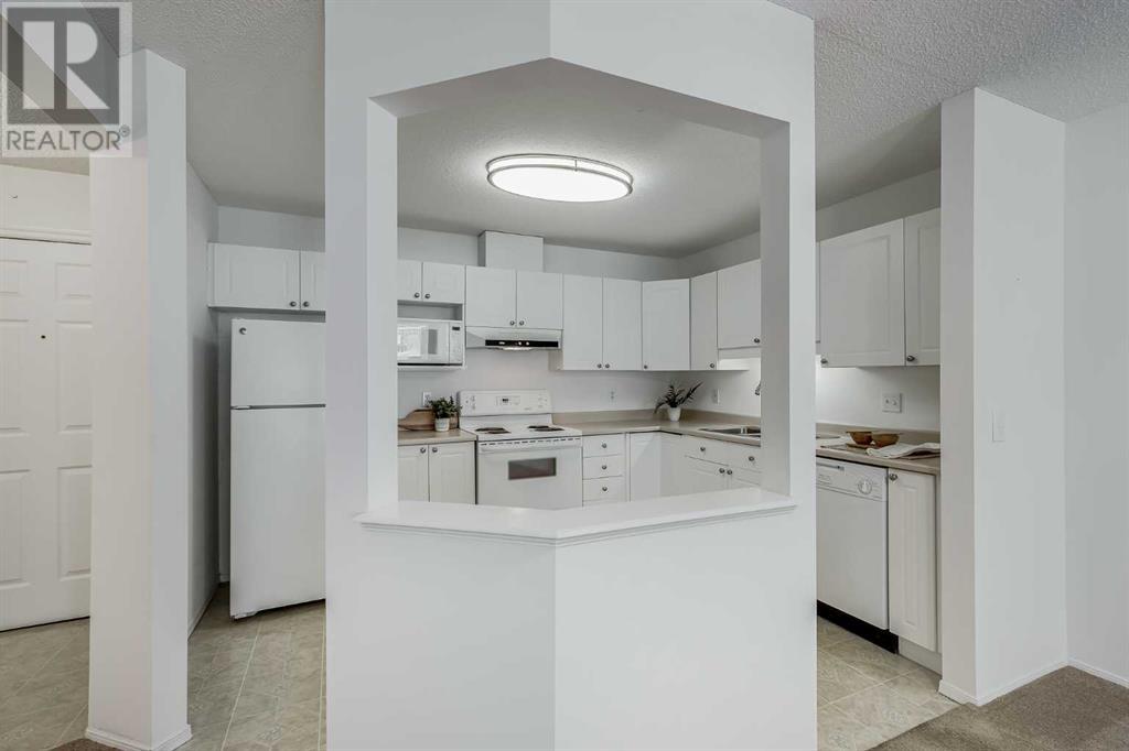 Property at 3205, 3000 Sienna Park Green SW image 3