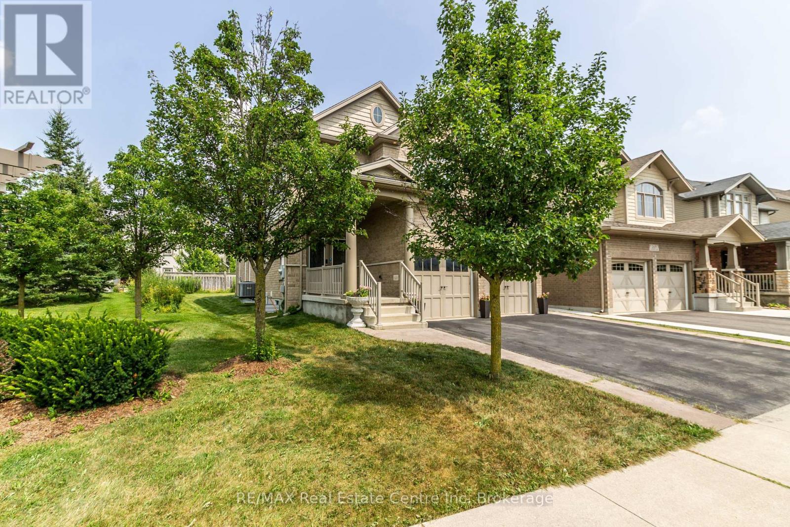 Property at 271 GOODWIN DRIVE image 2