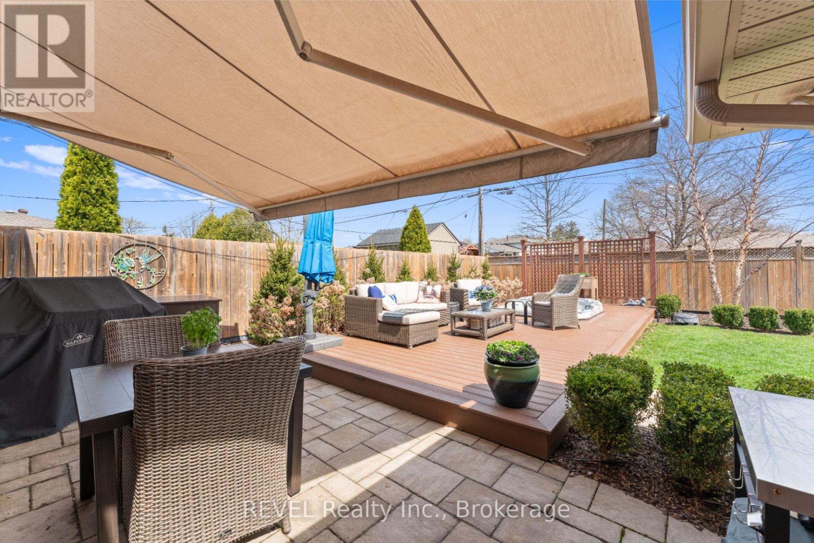 637 Thornwood Avenue, Burlington, Ontario  L7N 3B9 - Photo 24 - W12110269