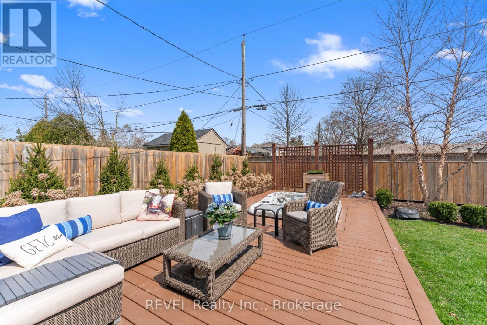 637 Thornwood Avenue, Burlington, Ontario  L7N 3B9 - Photo 26 - W12110269