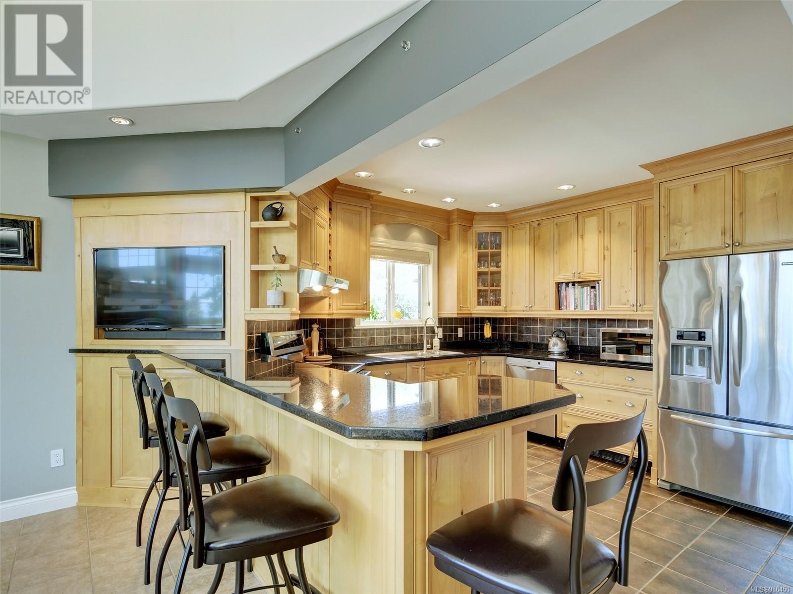 4690 Otter Point Pl, Sooke, British Columbia  V9Z 0K6 - Photo 20 - 986450
