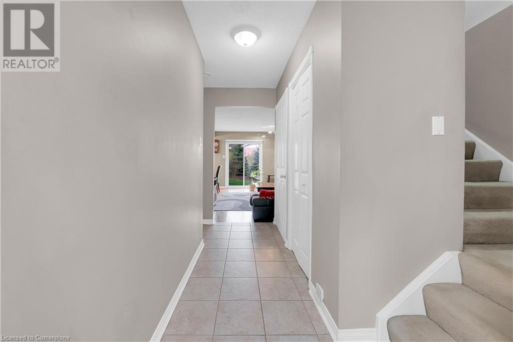 5016 Friesen Boulevard, Beamsville, Ontario  L0R 1B5 - Photo 17 - 40722568