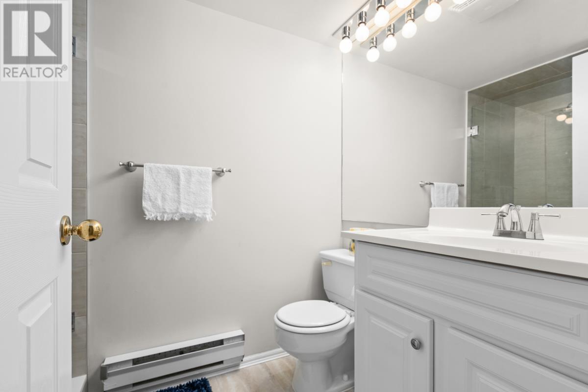 303 106 W Kings Road, North Vancouver, British Columbia  V7N 2L8 - Photo 12 - R2991921
