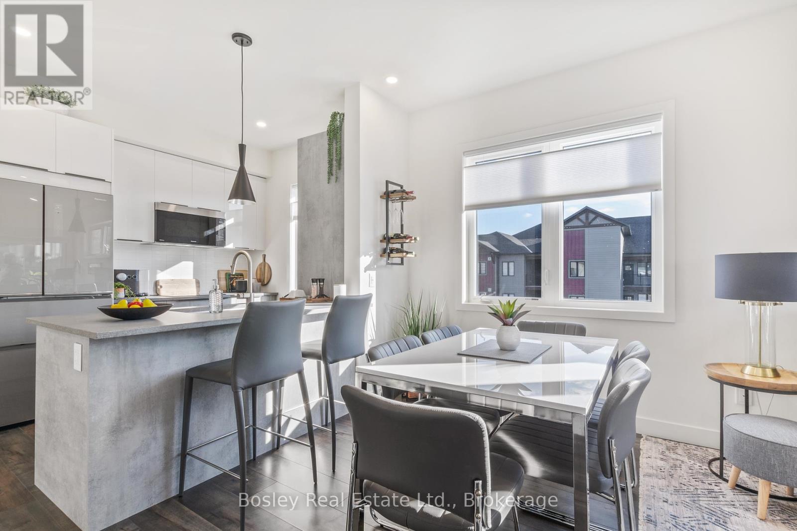 302 - 12 Beckwith Lane, Blue Mountains, Ontario  L9Y 0A4 - Photo 15 - X12110155