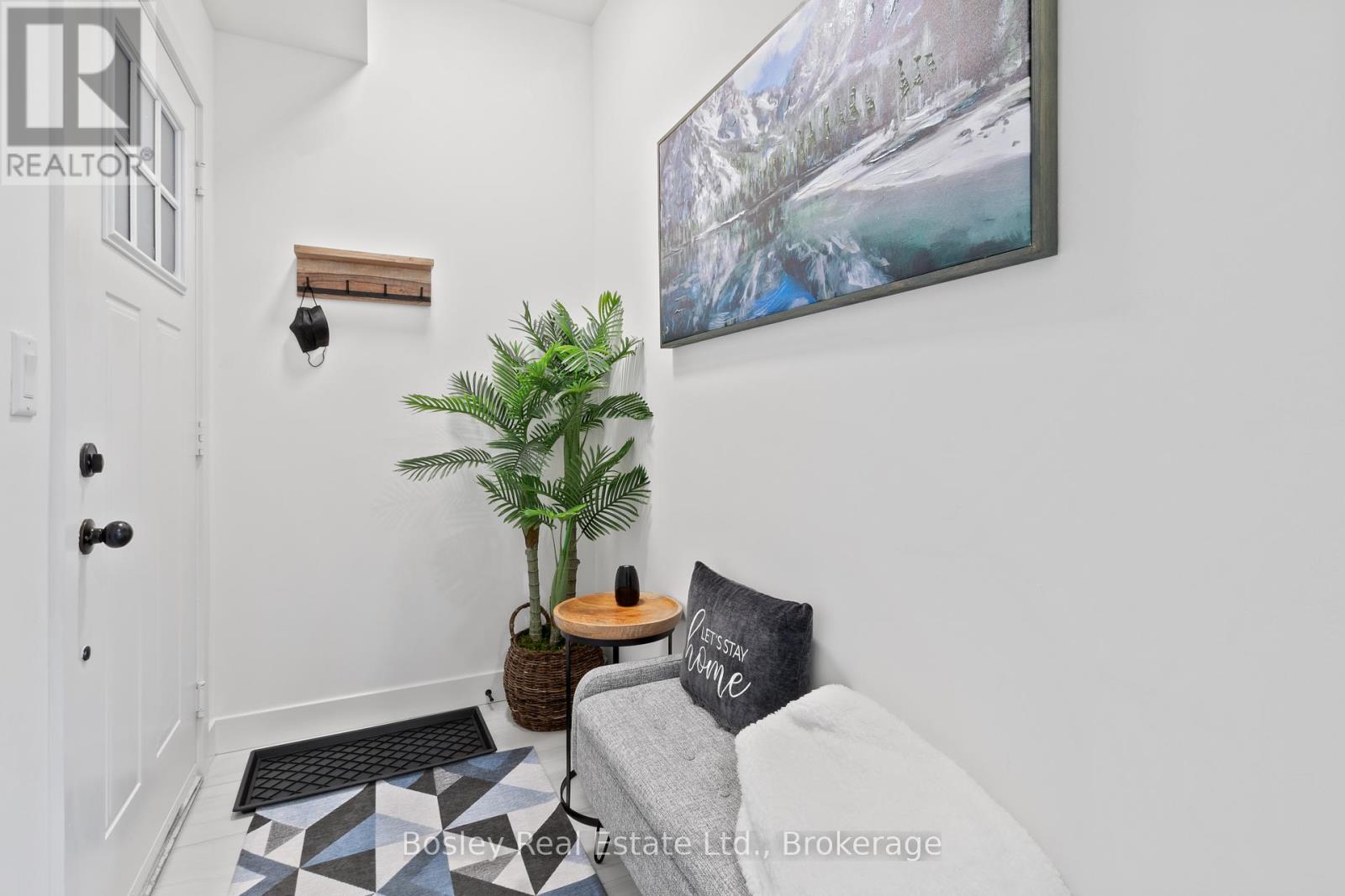 Property at 302 - 12 BECKWITH LANE image 4