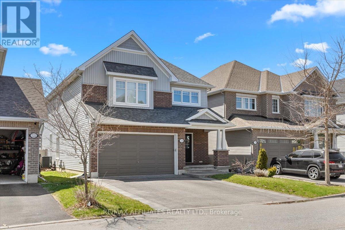 Property at 726 BUNCHBERRY WAY image 2