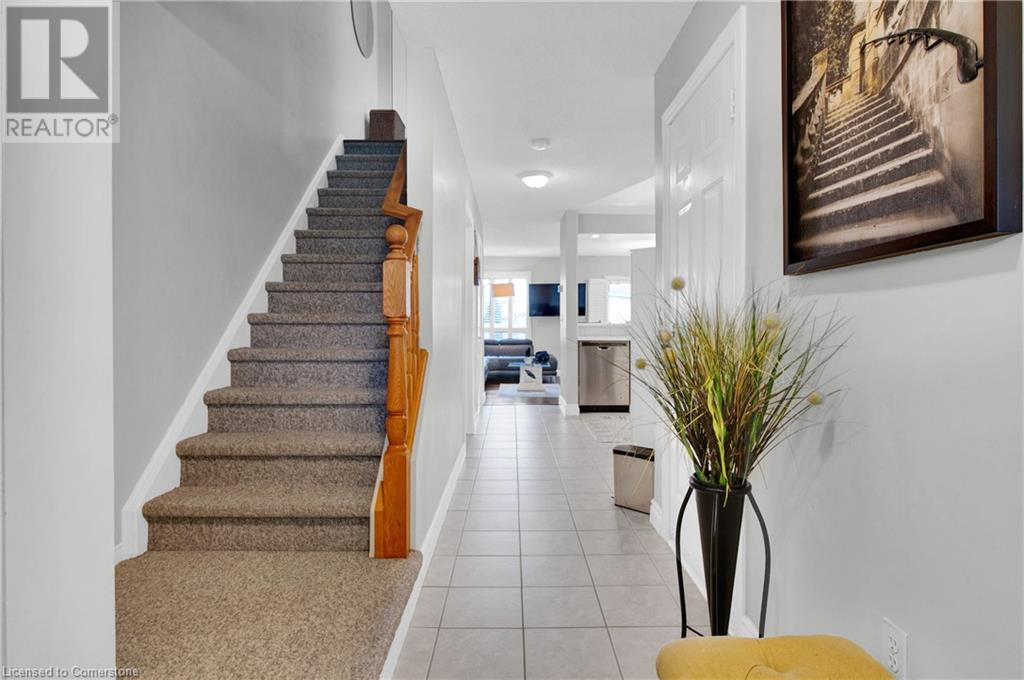 Property at 39 WATCH HILL Lane image 4