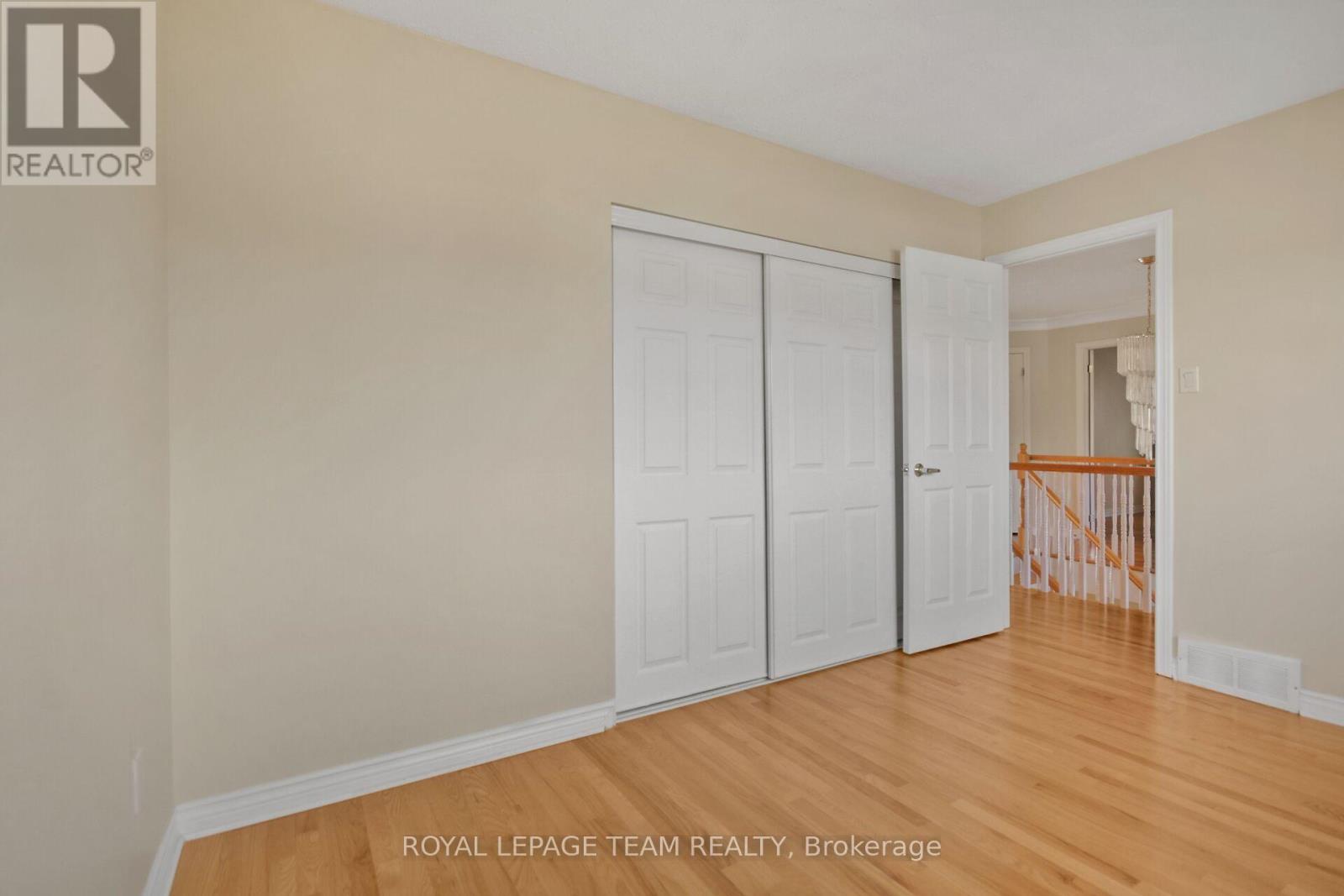 1916 Kingsdale Avenue, Ottawa, Ontario  K1T 1J1 - Photo 28 - X12048902