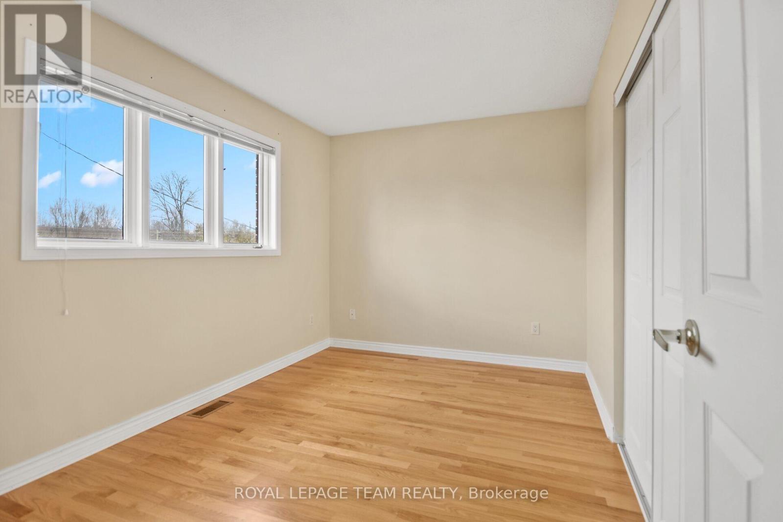 1916 Kingsdale Avenue, Ottawa, Ontario  K1T 1J1 - Photo 27 - X12048902