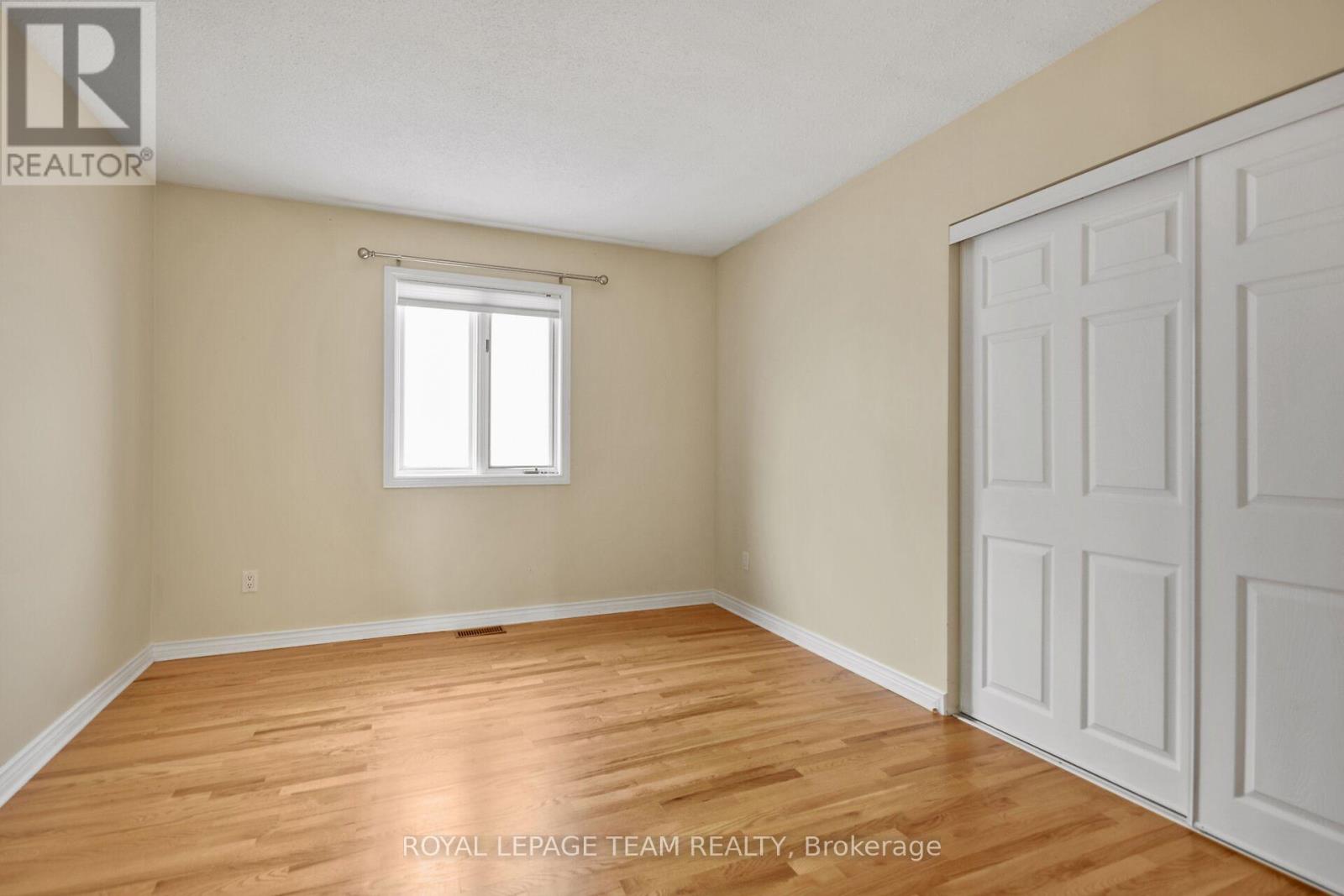 1916 Kingsdale Avenue, Ottawa, Ontario  K1T 1J1 - Photo 29 - X12048902
