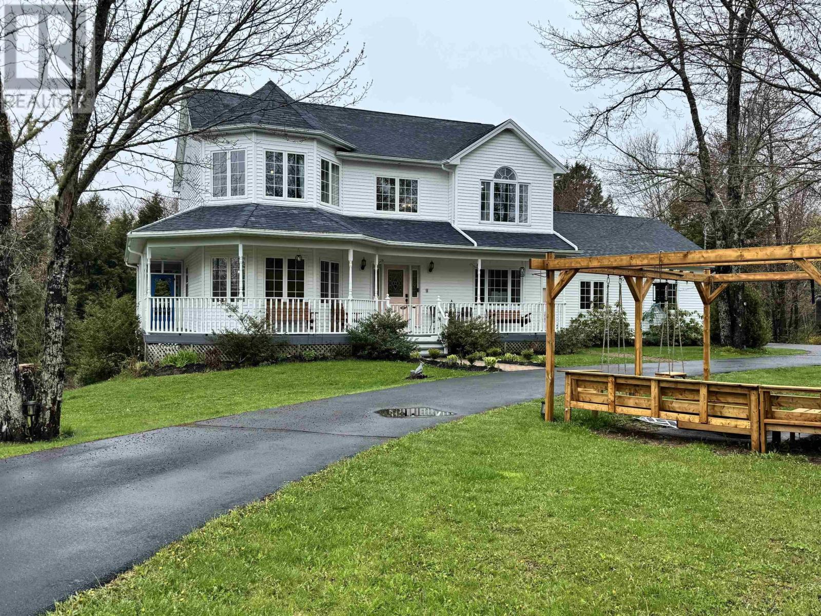 Property at 67 Taylor Drive image 2