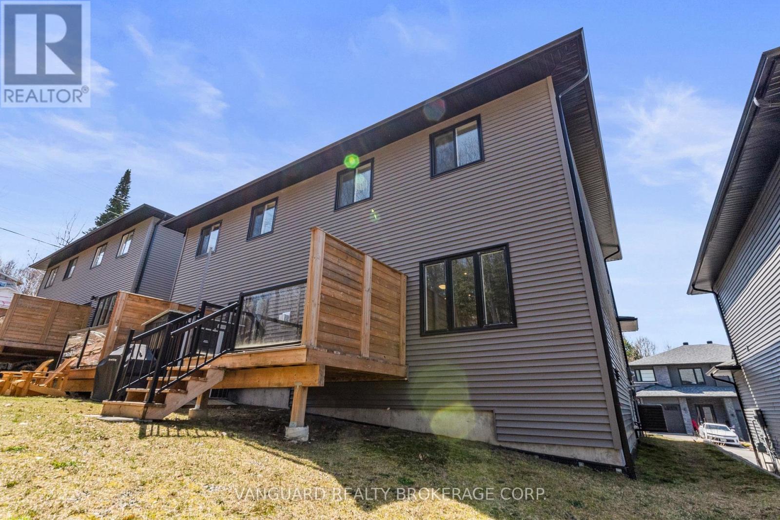 15 Cascade Lane, Huntsville, Ontario  P1H 1Y3 - Photo 36 - X12098956