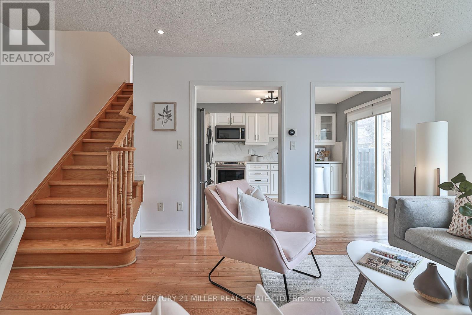 2490 Appalachain Drive, Oakville, Ontario  L6M 4S3 - Photo 19 - W12110126