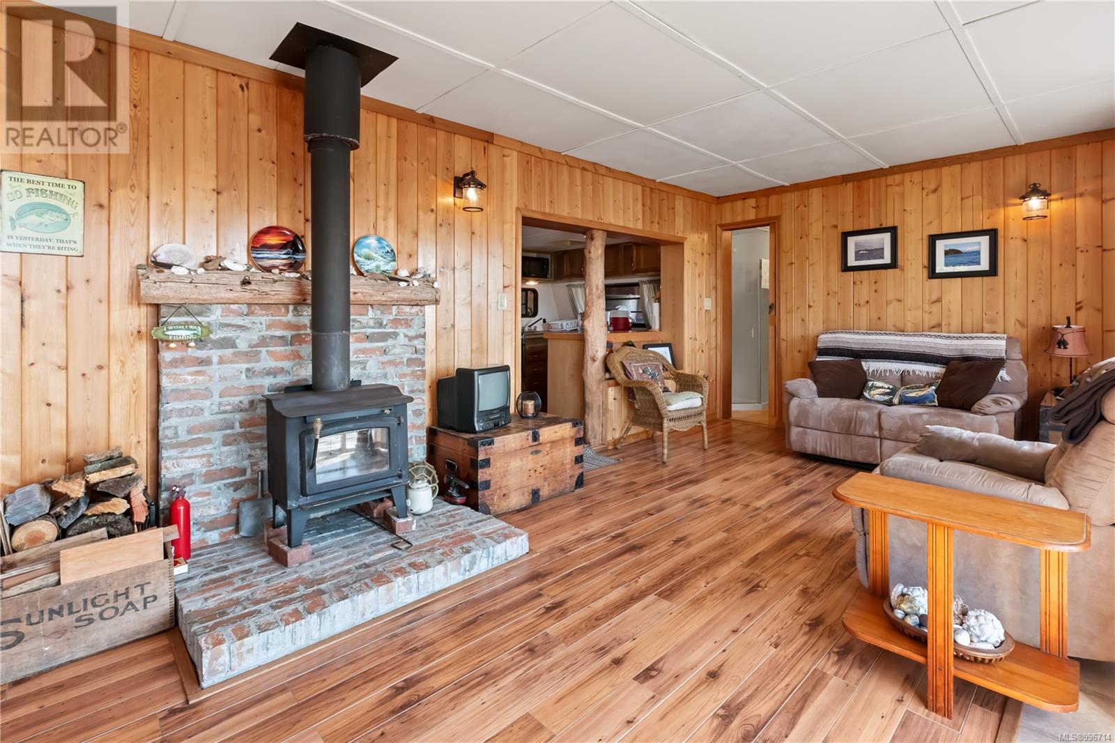 1090 Seventh Ave, Ucluelet, British Columbia  V0R 3A0 - Photo 15 - 996714