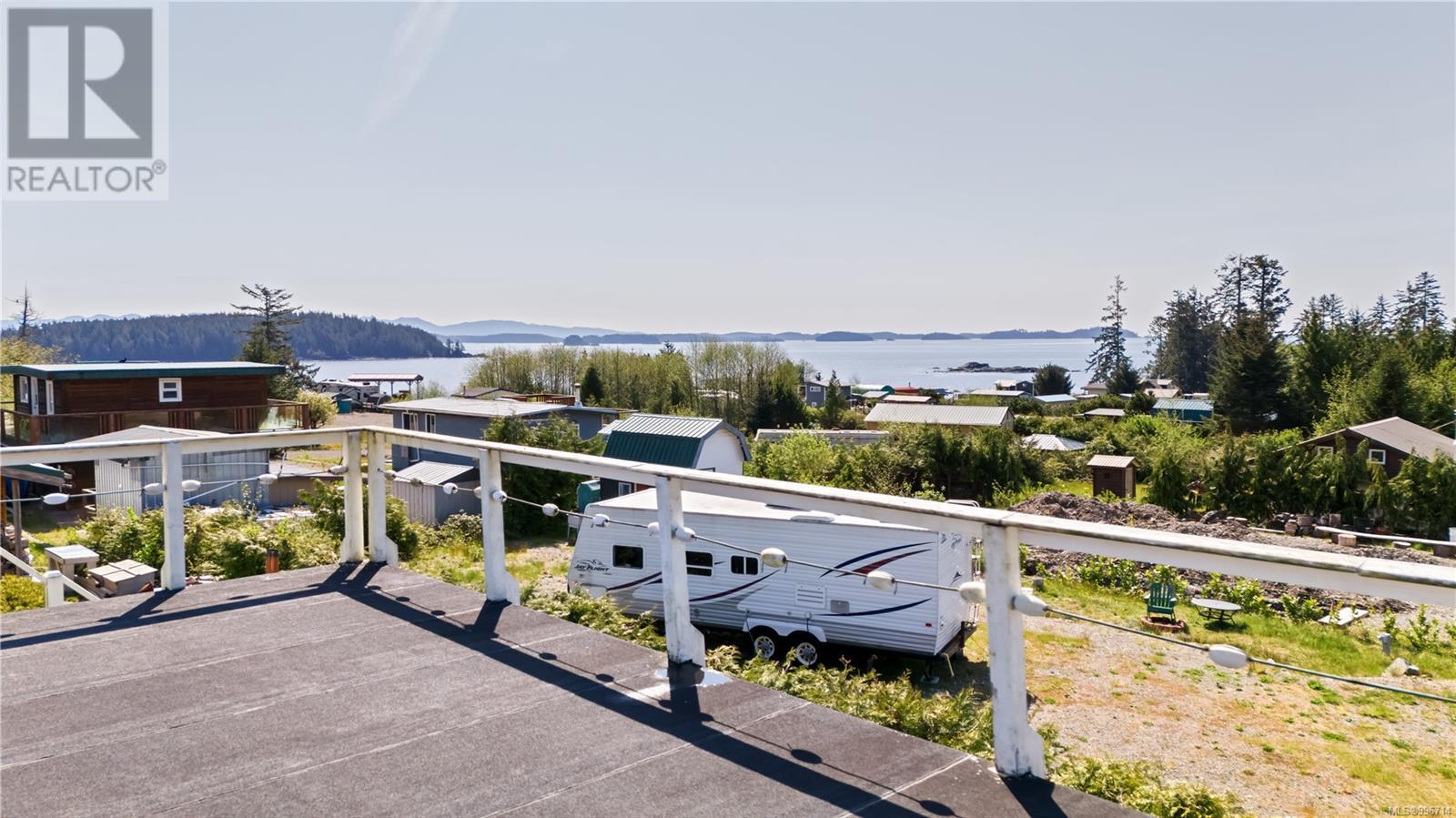 1090 Seventh Ave, Ucluelet, British Columbia  V0R 3A0 - Photo 3 - 996714