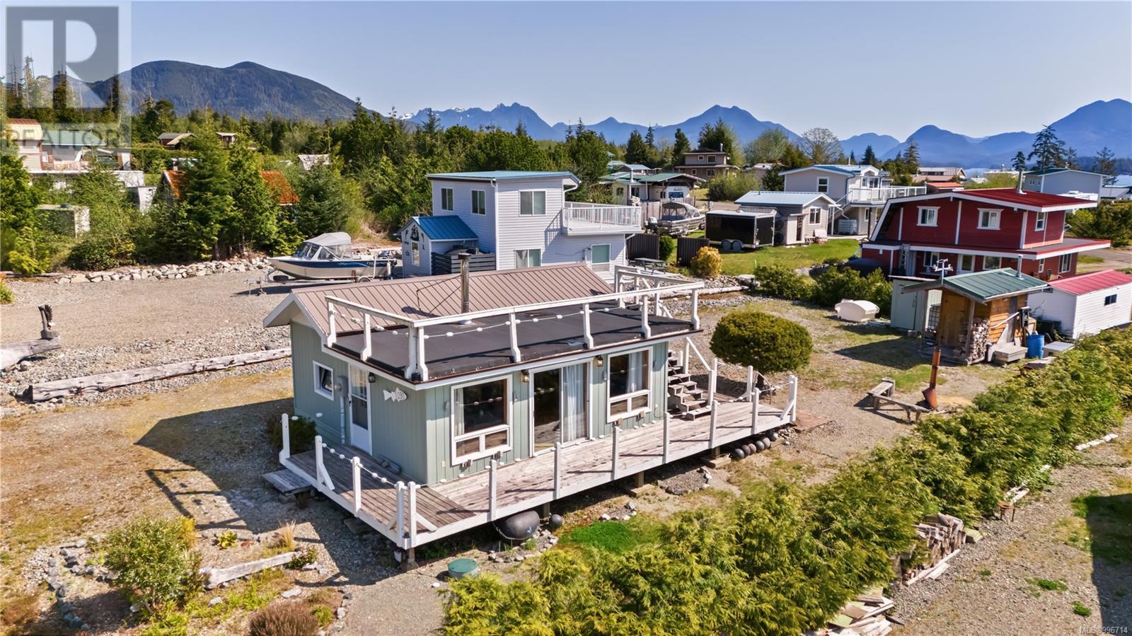 1090 Seventh Ave, Ucluelet, British Columbia  V0R 3A0 - Photo 5 - 996714