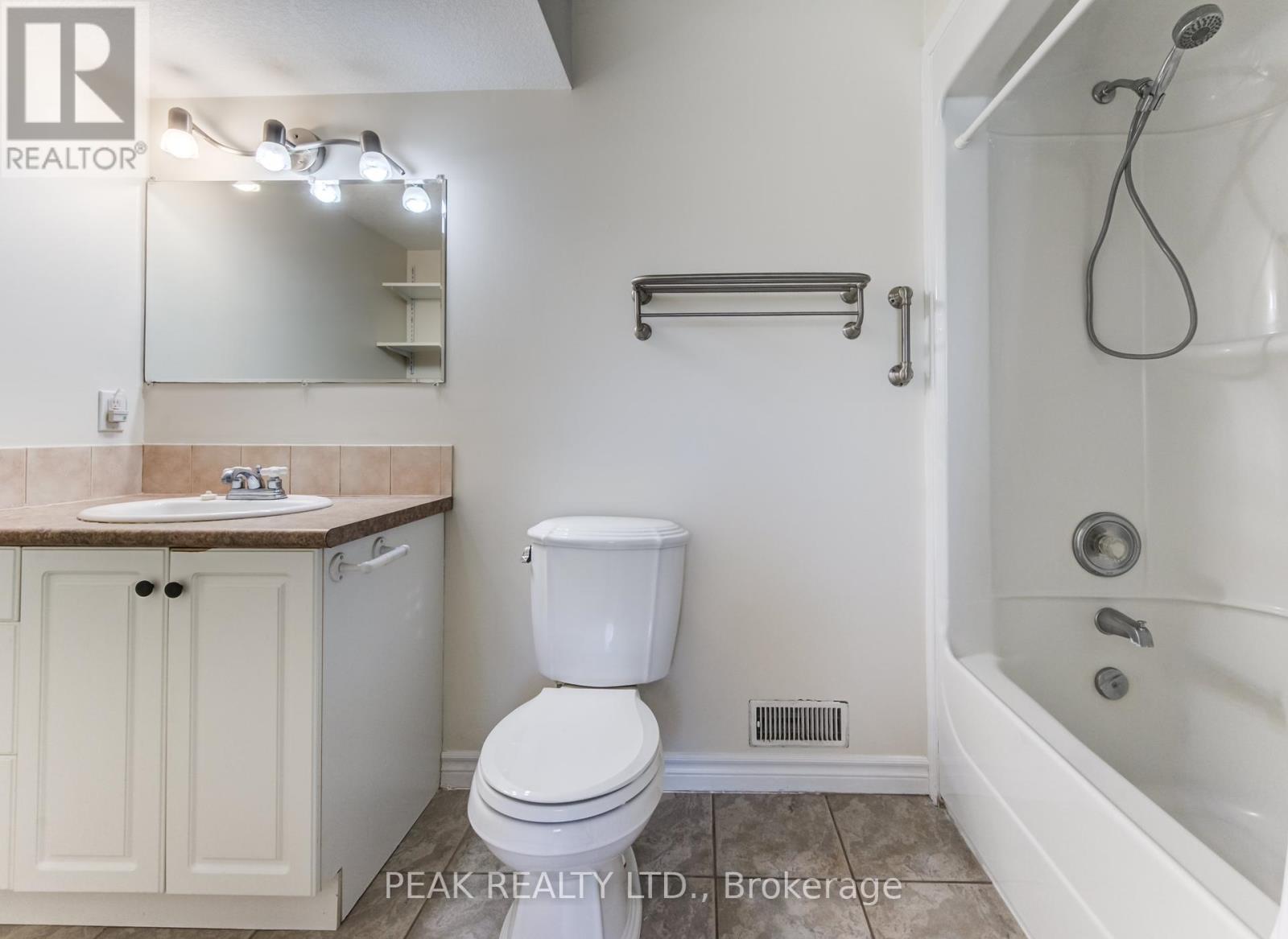 8 Munroe Crescent, Guelph, Ontario  N1G 5E3 - Photo 39 - X12110192