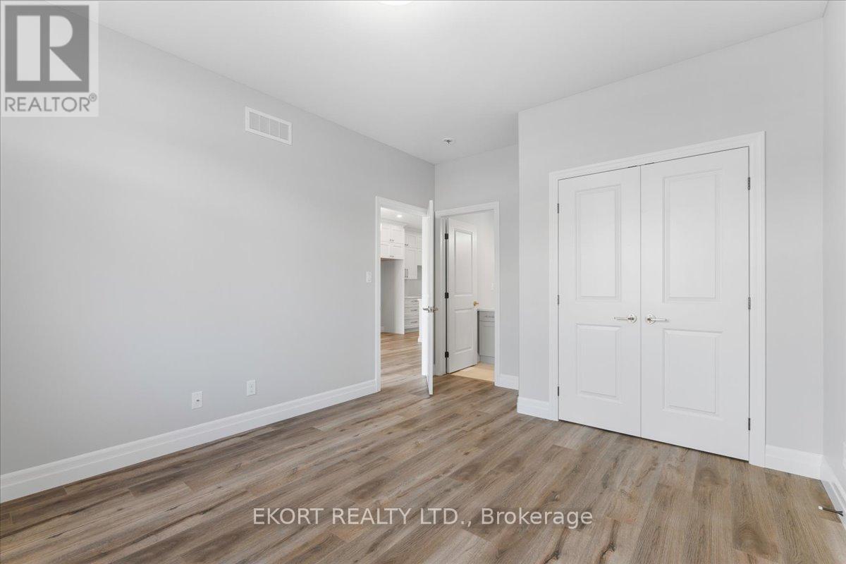 28 Wims Way, Belleville (Thurlow Ward), Ontario  K8N 0H8 - Photo 10 - X12105138