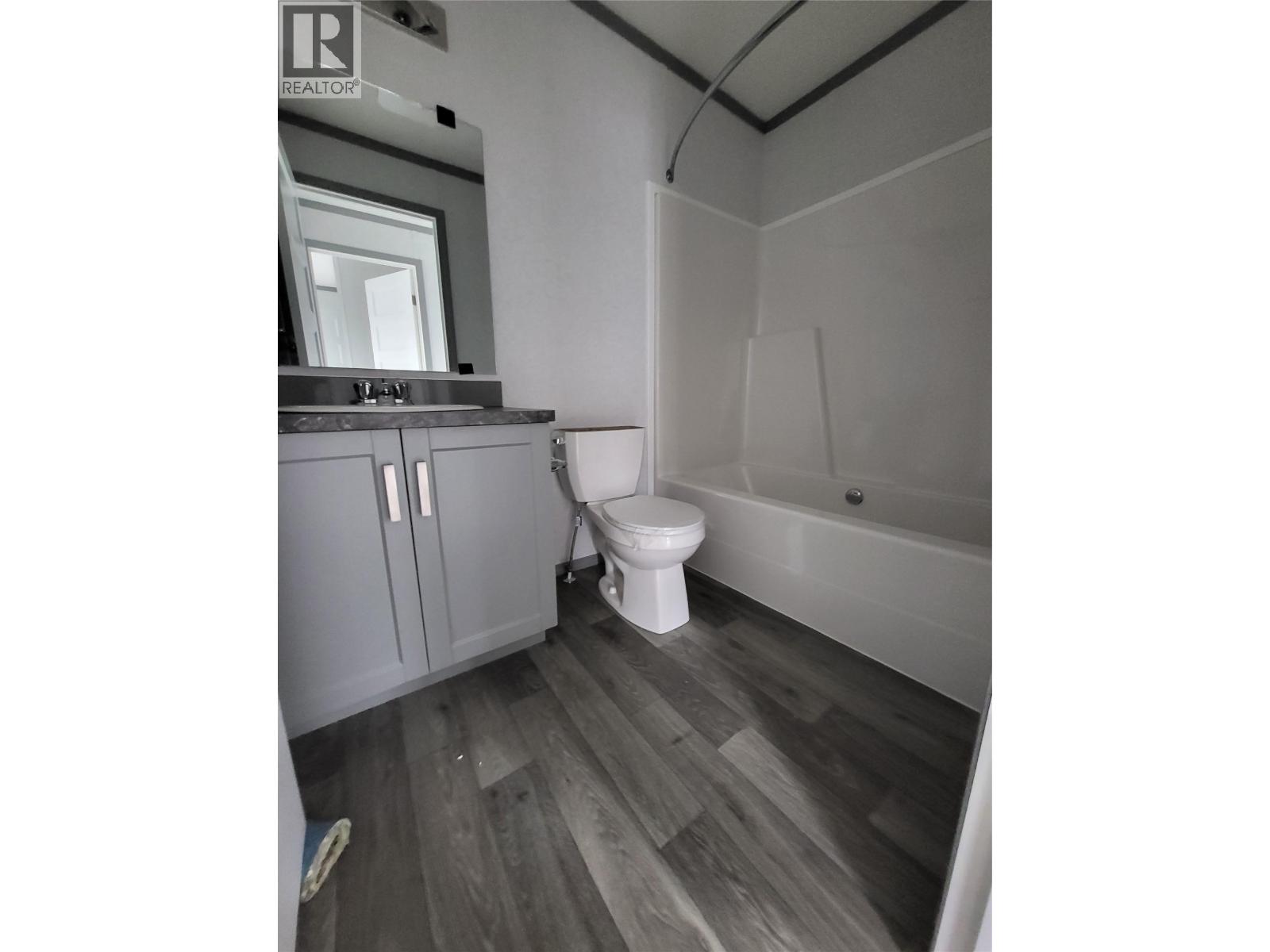 16 Wilderness Heights Drive, Elkford, British Columbia  V0B 1H0 - Photo 15 - 10345090