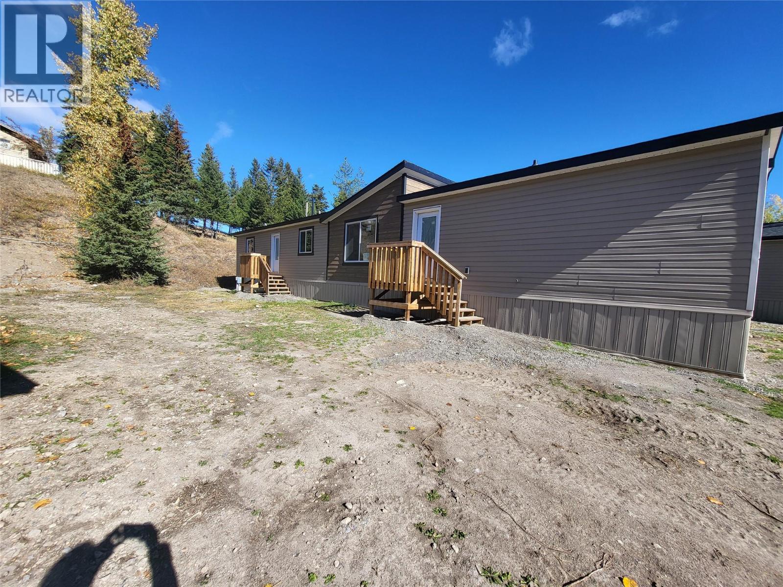 16 Wilderness Heights Drive, Elkford, British Columbia  V0B 1H0 - Photo 18 - 10345090