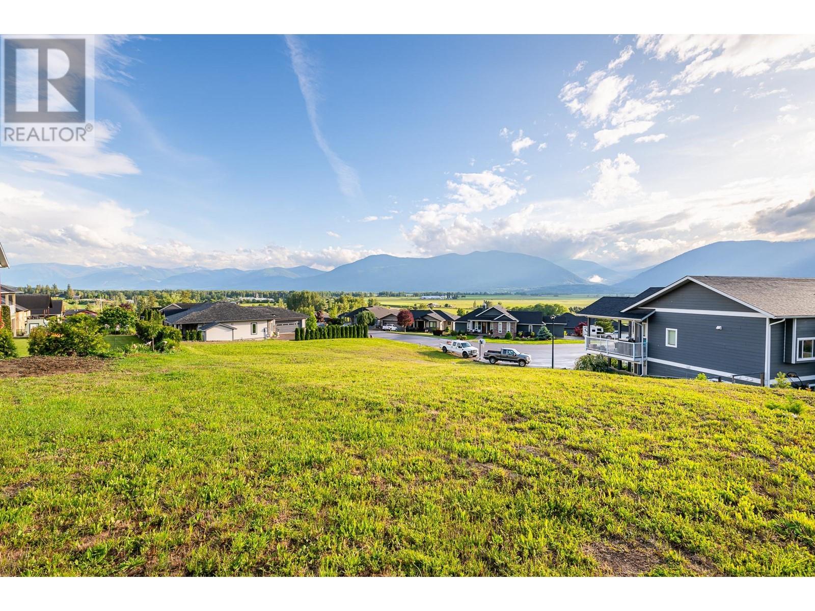 1016 Purcell Crescent, Creston, British Columbia  V0B 1G3 - Photo 3 - 10345405