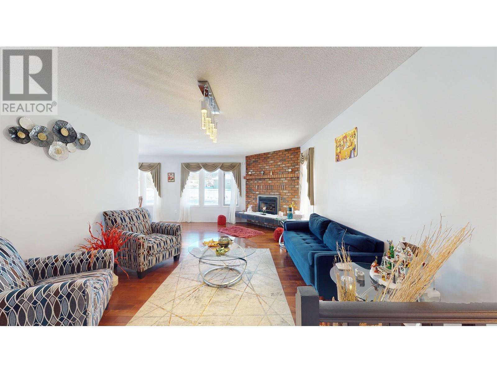 Property at 157 THOMPSON ROAD image 4