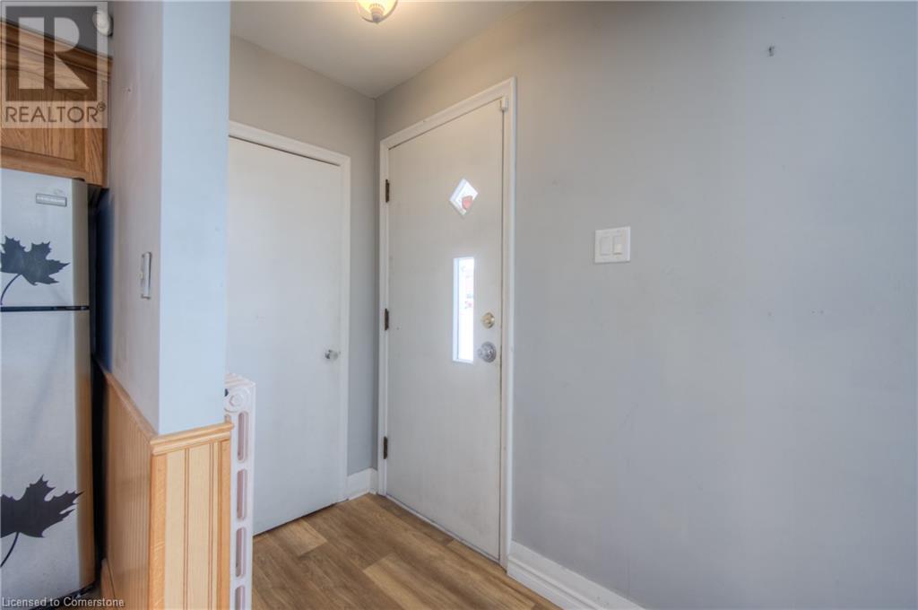 Property at 301 HIGHLAND Road E image 5