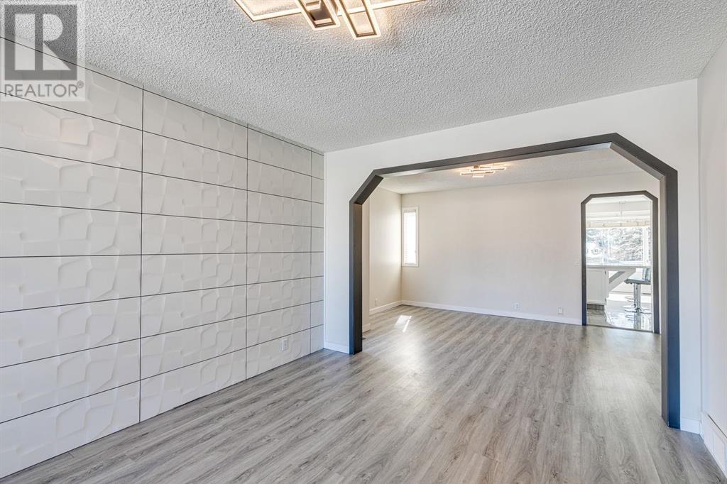 Property at 513 Country Hills Court NW image 5