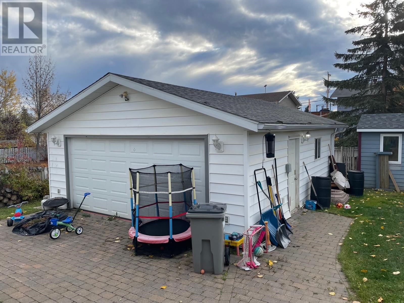 4711 Spruce Avenue, Fort Nelson, British Columbia  V0C 1R0 - Photo 23 - R2989337