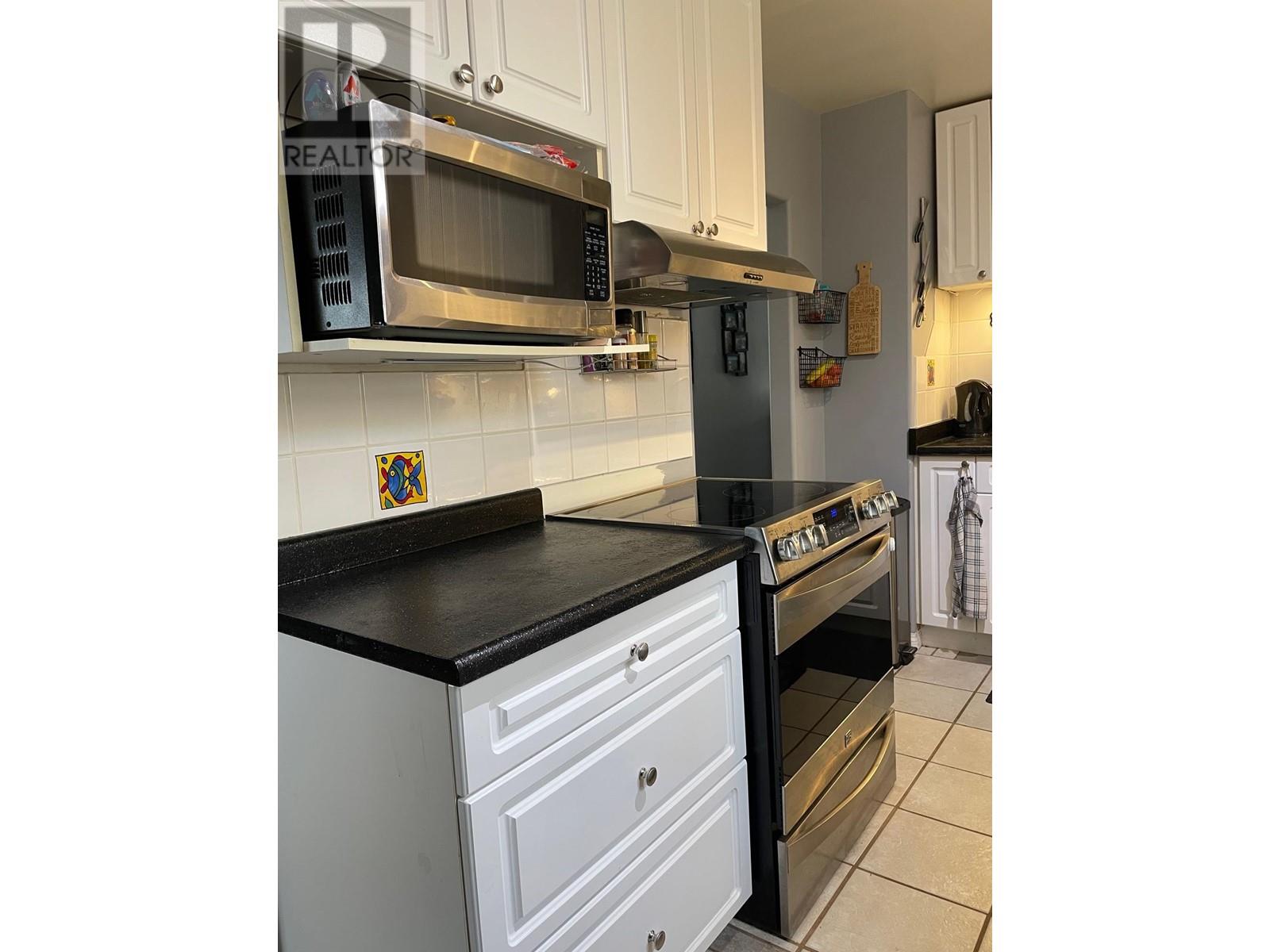 4711 Spruce Avenue, Fort Nelson, British Columbia  V0C 1R0 - Photo 5 - R2989337