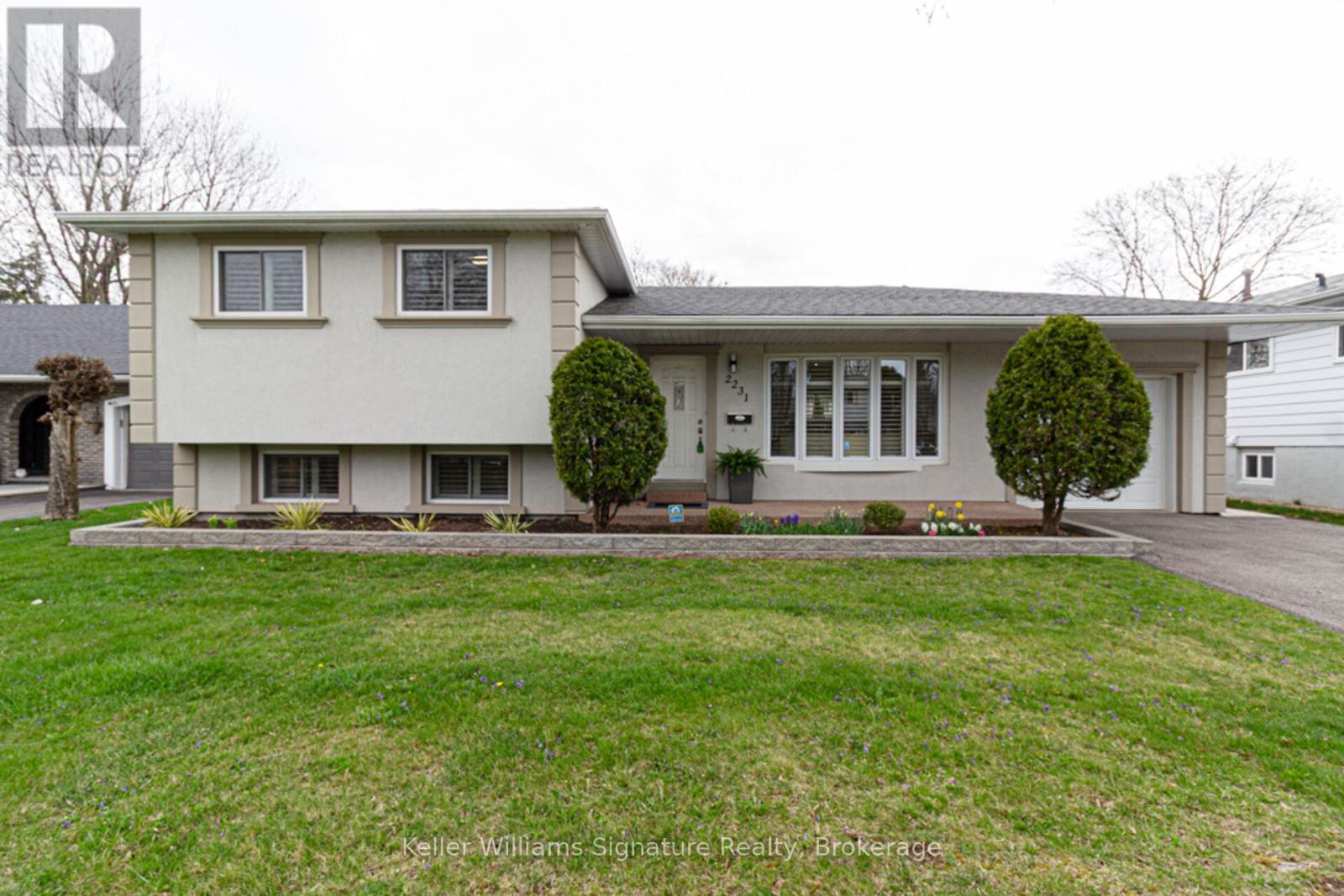 Property at 2231 URWIN CRESCENT image 1