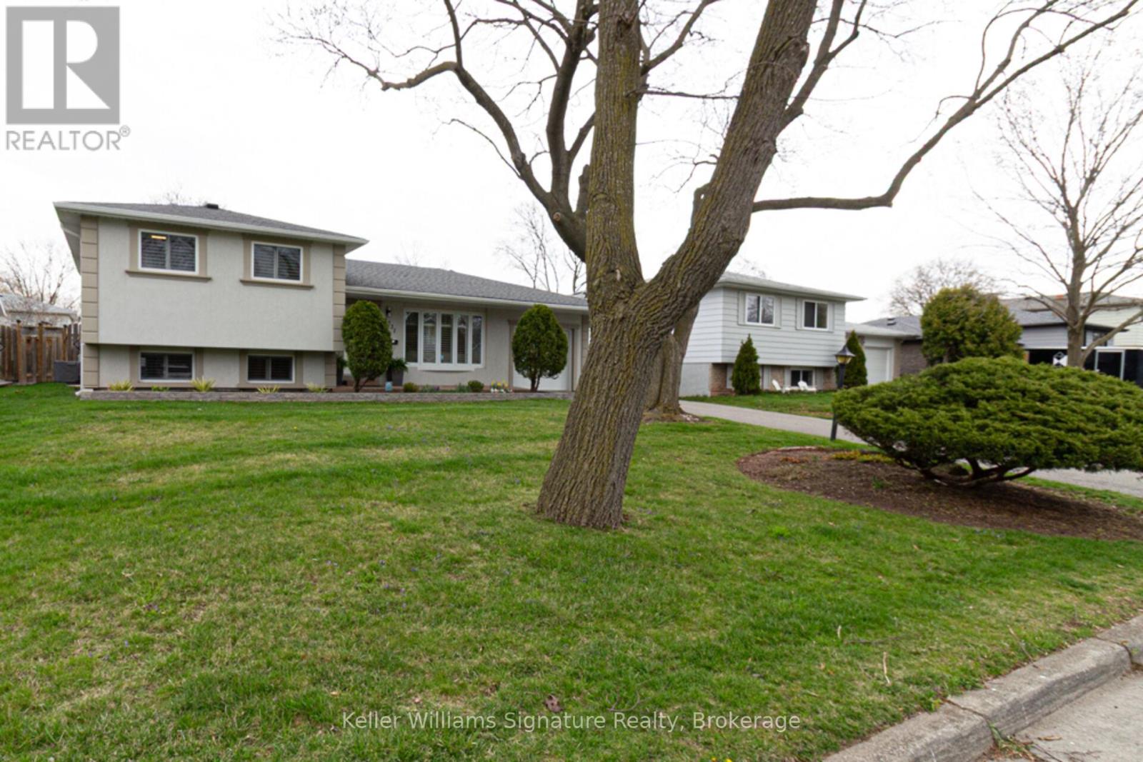 Property at 2231 URWIN CRESCENT image 4