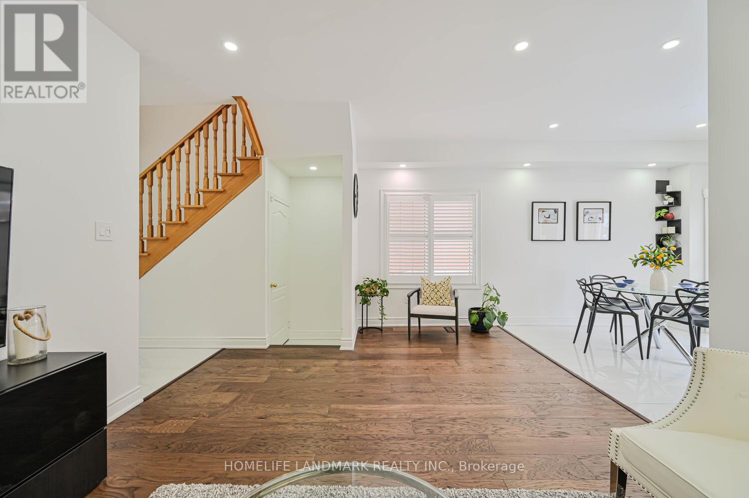 Property at 97 ARCO CIRCLE image 2