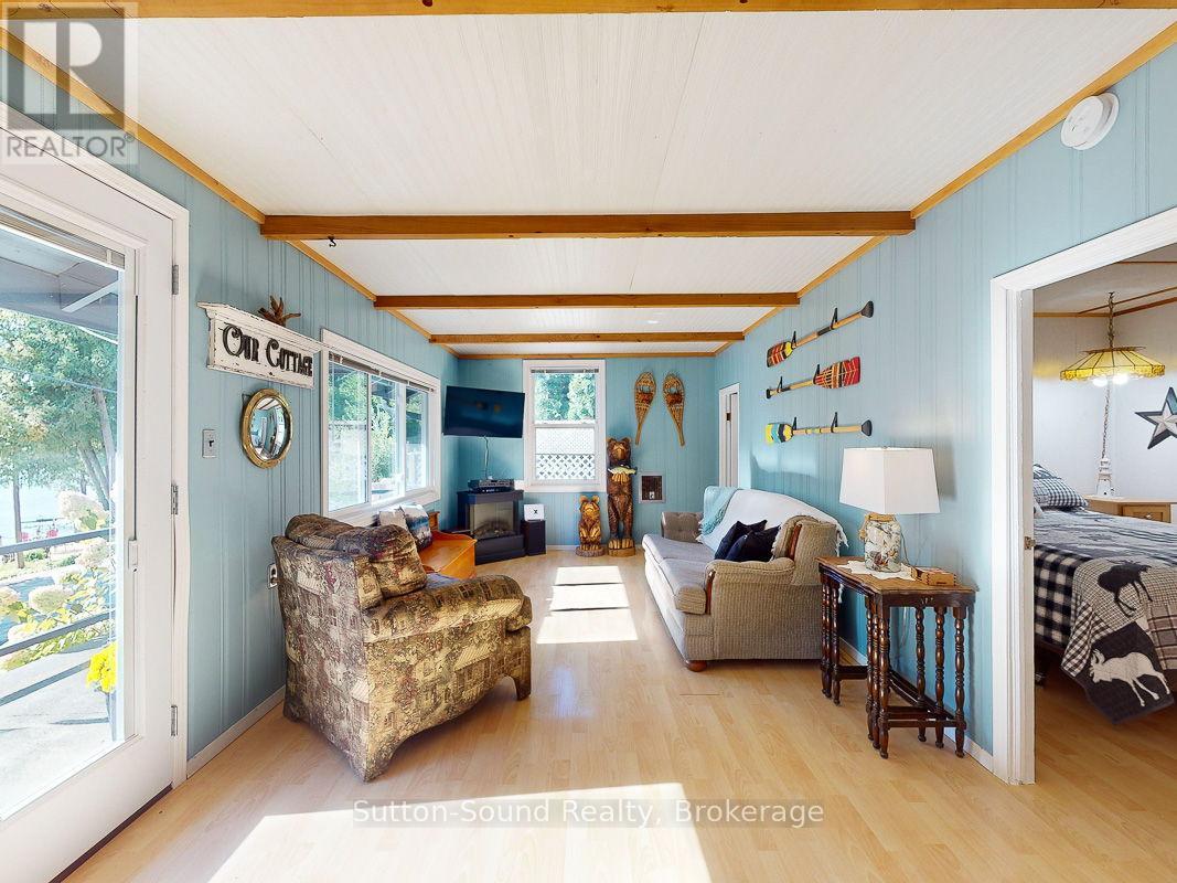 199 Mallory Beach Road, South Bruce Peninsula, Ontario  N0H 2T0 - Photo 10 - X12110205