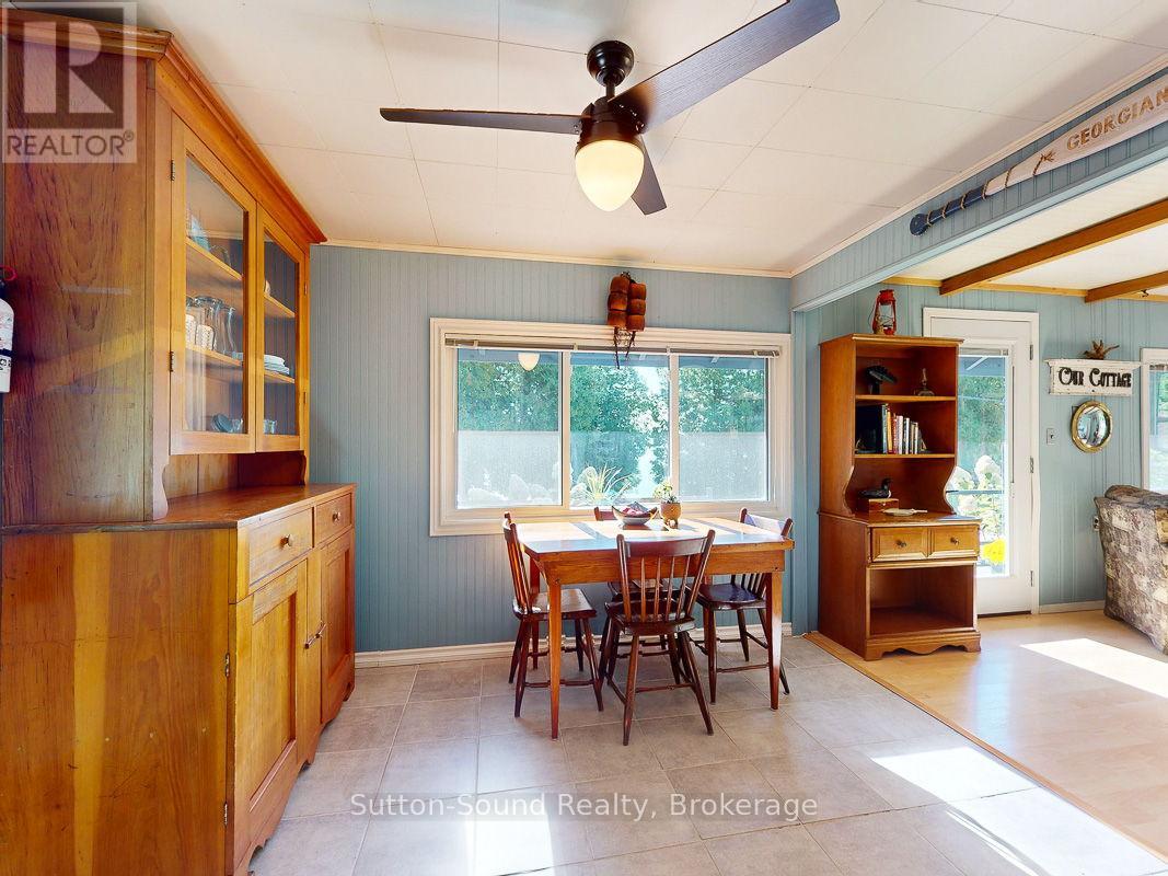 199 Mallory Beach Road, South Bruce Peninsula, Ontario  N0H 2T0 - Photo 11 - X12110205
