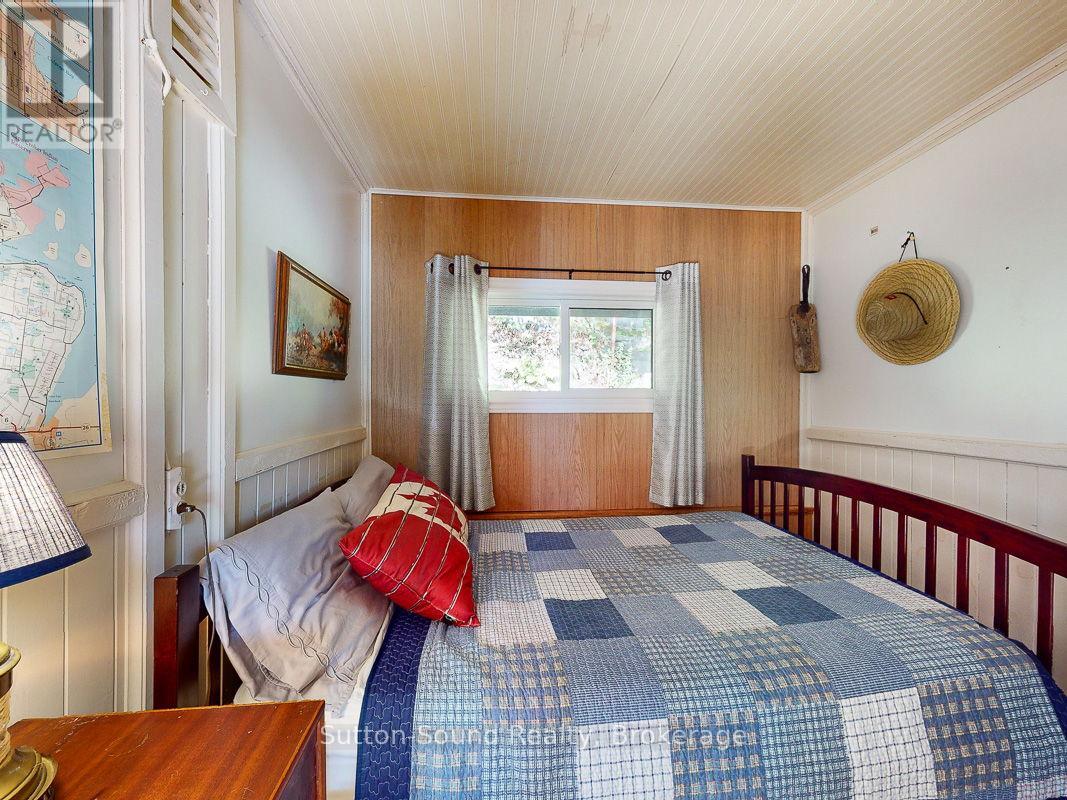 199 Mallory Beach Road, South Bruce Peninsula, Ontario  N0H 2T0 - Photo 15 - X12110205