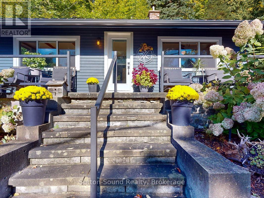 199 Mallory Beach Road, South Bruce Peninsula, Ontario  N0H 2T0 - Photo 2 - X12110205
